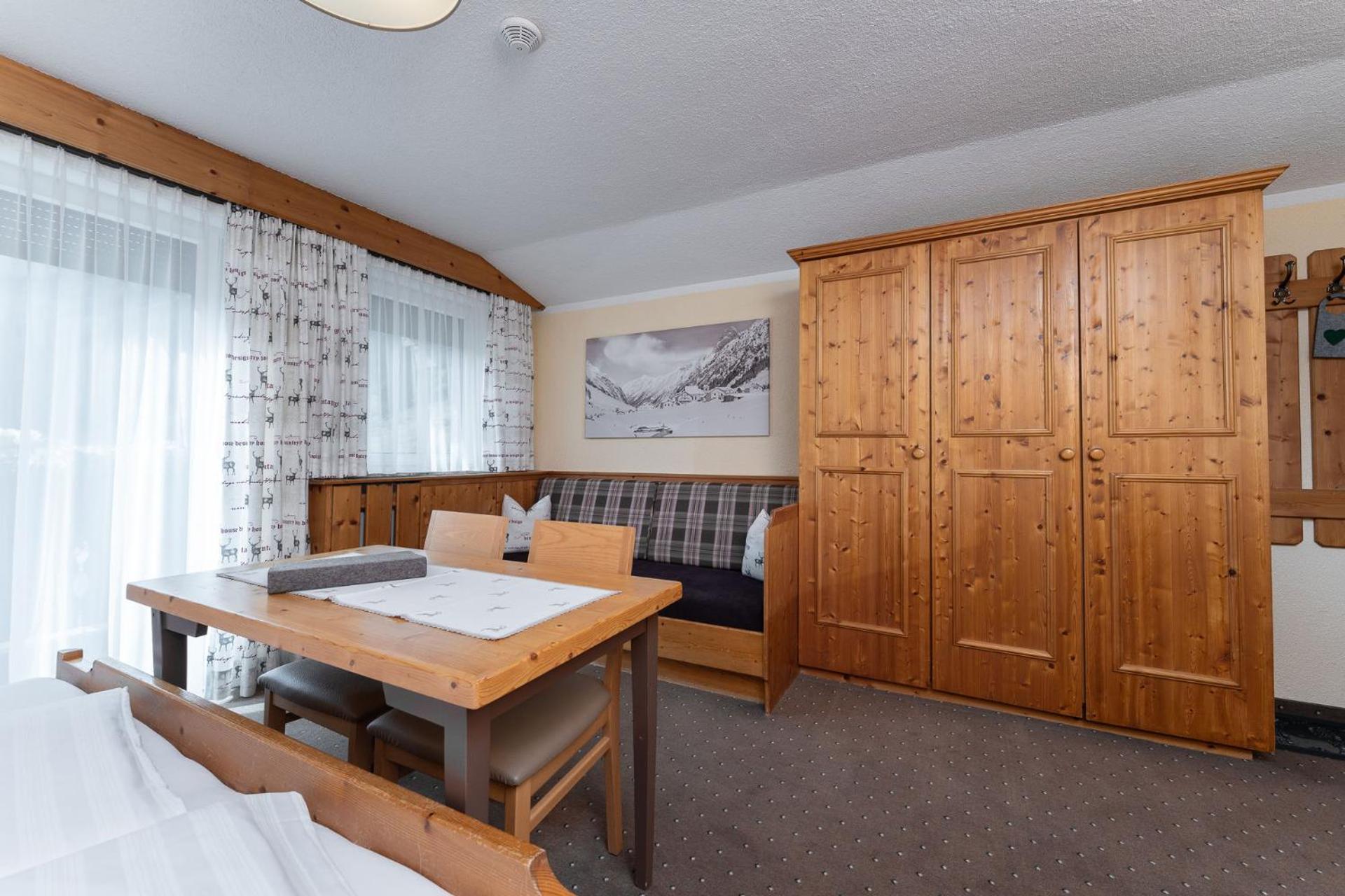 Haus Margret Bed & Breakfast 3*