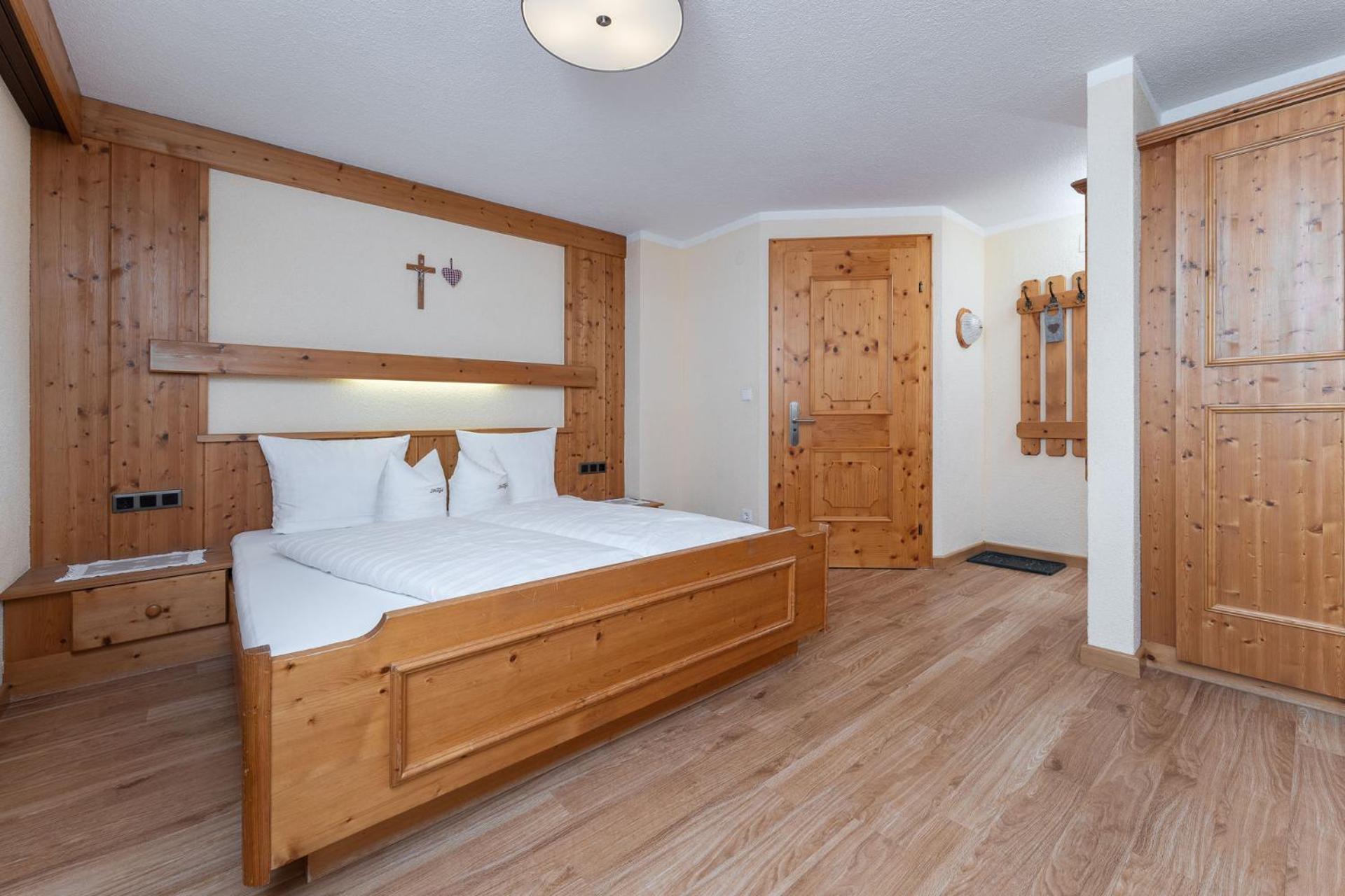 Haus Margret Bed & Breakfast